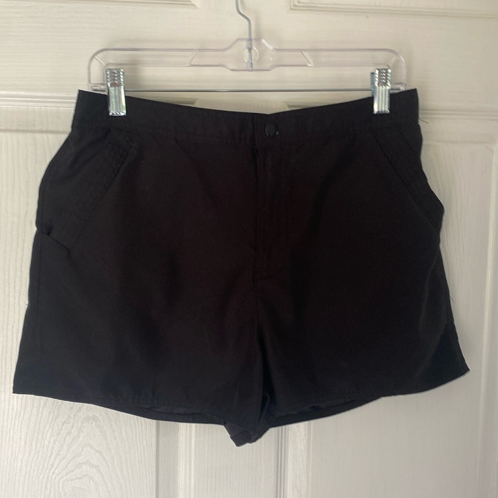 Croft &Barrow shorts. Size 10. Built in panties. Big pockets. Flattering fit